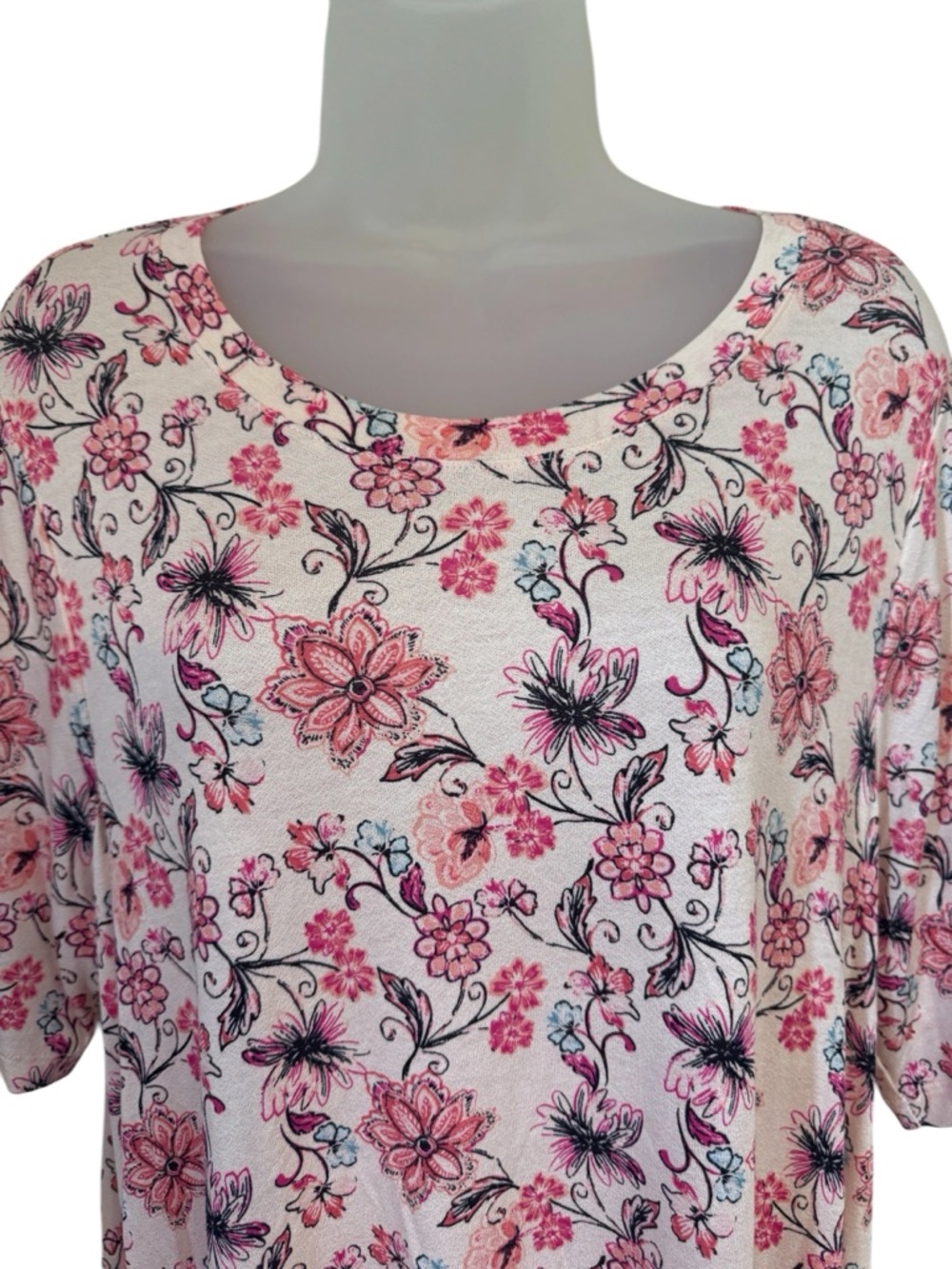 NWT Lane Bryant Beautiful Pale Pink Floral Top   14/16    #C - Picture 2 of 10